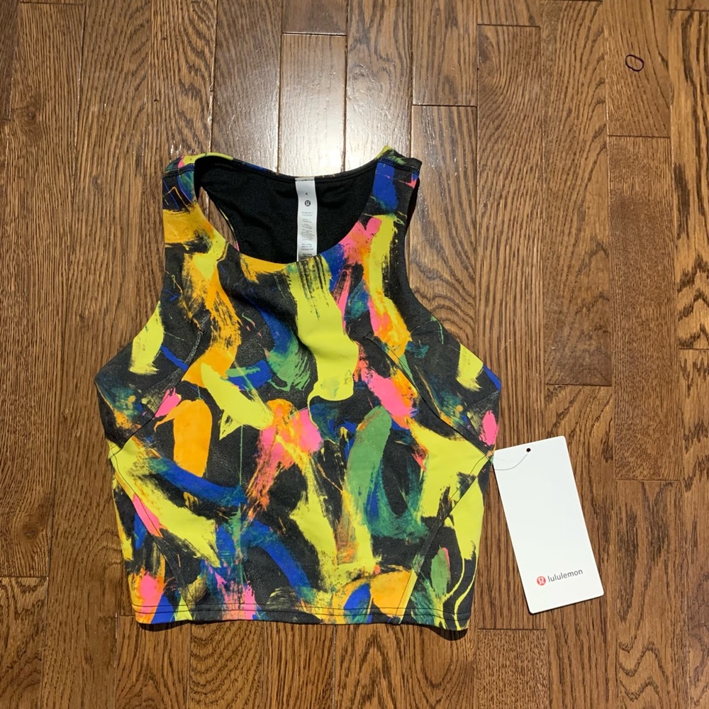 Lululemon crop top